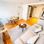 Apartmán Center Flat For 6 Pp