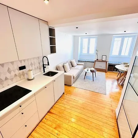 Apartment Center Flat For 6 Pp Lisbon