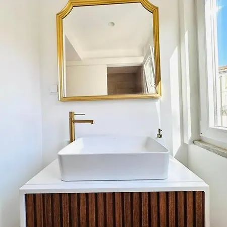 Apartment Center Flat For 6 Pp