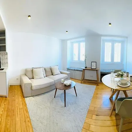 Center Flat For 6 Pp Lisbon