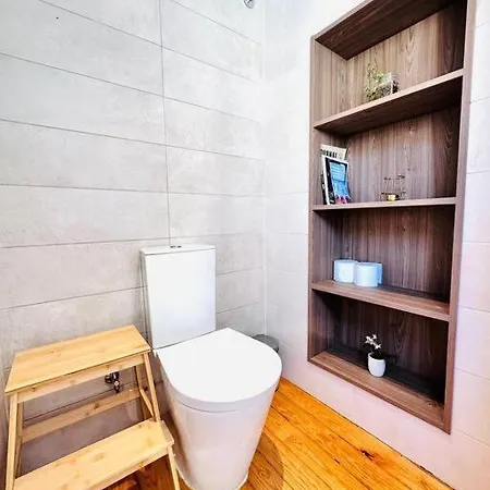 Apartment Center Flat For 6 Pp Lisbon