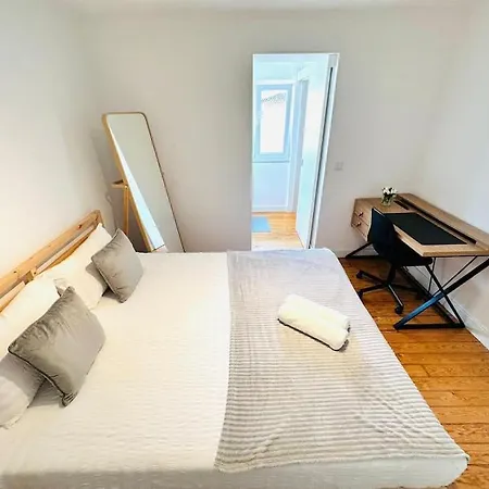 Center Flat For 6 Pp Apartment