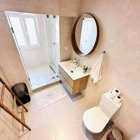 Center Flat For 6 Pp Lisbon