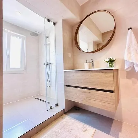 Center Flat For 6 Pp *