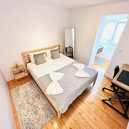 Center Flat For 6 Pp *